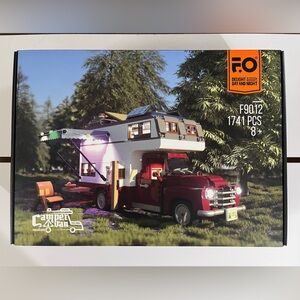 Funwhole Camper Van Building Set F9012
Lighting Kit Included